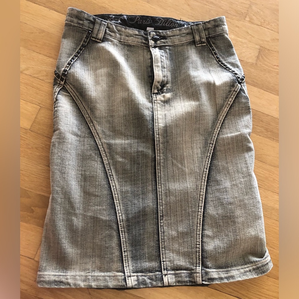 Paris Hilton straight fit denim skirt